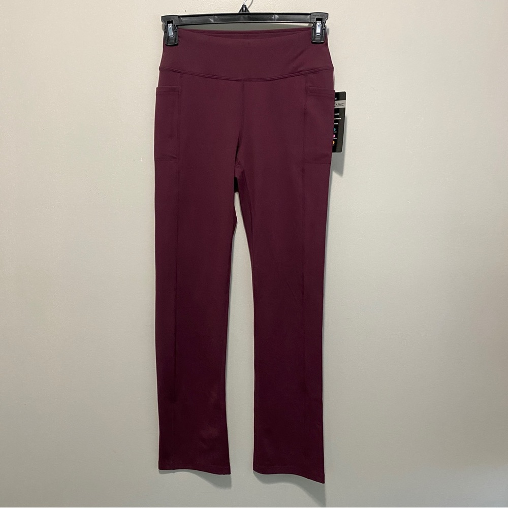 Sketchers Women’s Yoga Pants, Size Medium